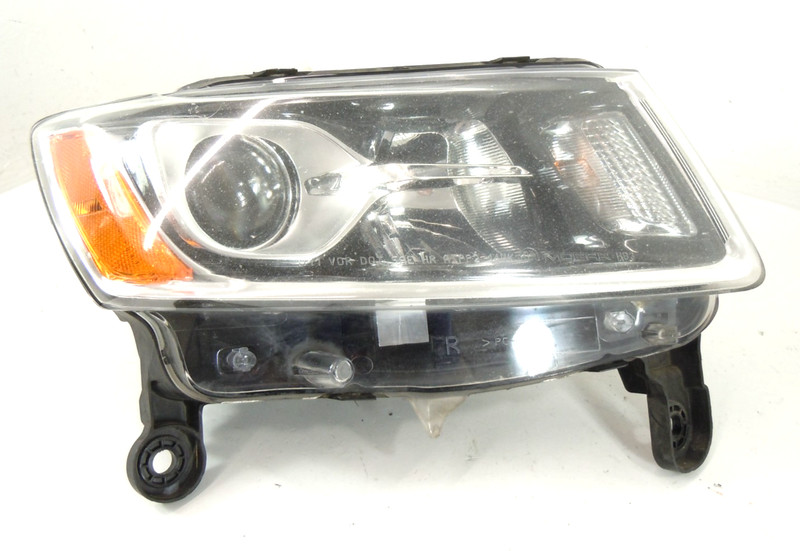 2014-2016 Jeep Grand Cherokee Quad Halogen Headlight Passenger Right RH OEM