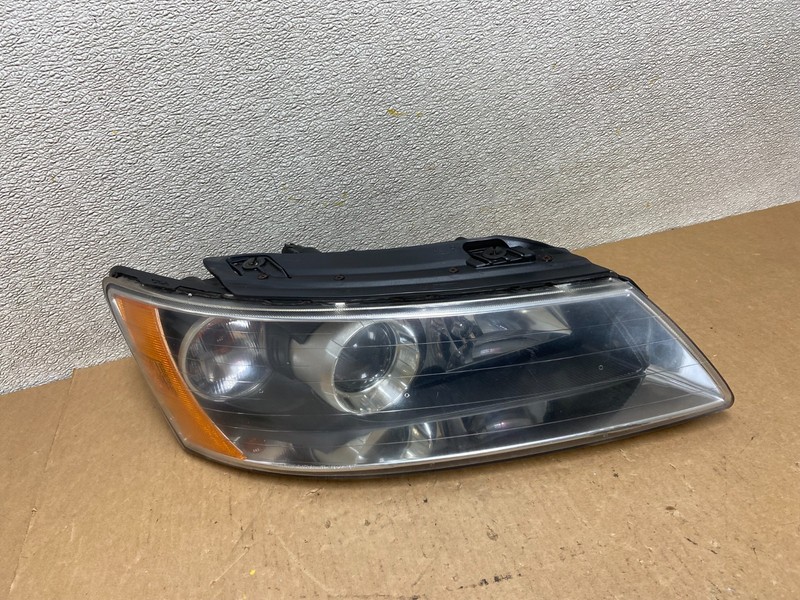 2006-2008 Hyundai Sonata Right Passenger Rh Side Headlight Halogen Oem Z6941 DW