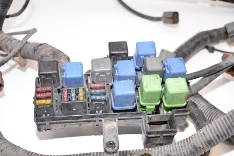 1991 NISSAN 300ZX ENGINE WIRE HARNESS HAS SOME EXPOSED WIRES FOR PARTS