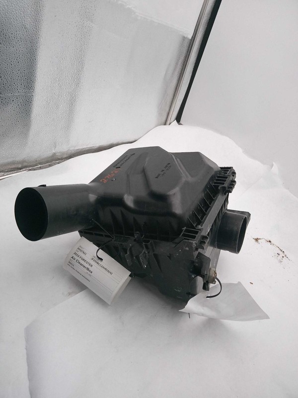 2010 Subaru Forester Air Cleaner Assembly OEM 46052AG051 Used 99K Miles