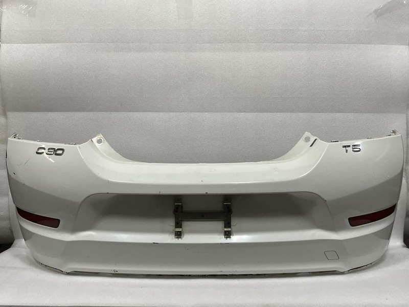 2011 2012 2013 VOLVO C30 T5 TURBO REAR BUMPER COVER 614 WHITE 31214651