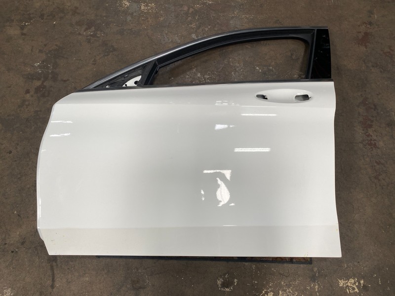 15-18 MERCEDES C300 W205 FRONT LEFT DRIVER DOOR SHELL PANEL WHITE OEM #A0.67