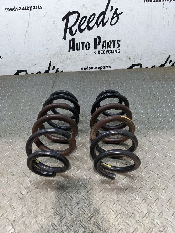 2016 - 2018 TOYOTA RAV4 AWD REAR LEFT & RIGHT SIDE COIL SPRING OEM -SET119