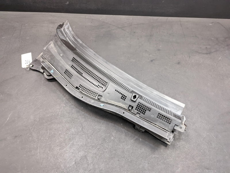 Right Cowl Vent Panel 2016 Mazda 3 BJS7-50-7P1 2014 2015 2017 2018
