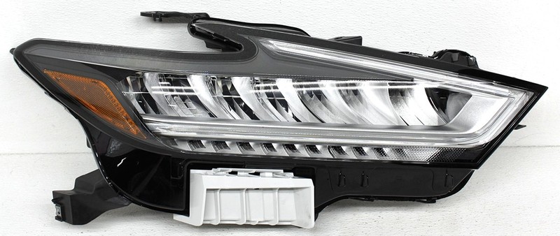 OEM Right Passenger Side LED Headlamp For Nissan Maxima 26010-9DJ0B Tab Missing
