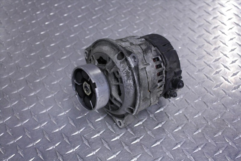 2001 BMW K 1200 RS ALTERNATOR GENERATOR WITH DAMPER BUSHINGS OEM K1200 01