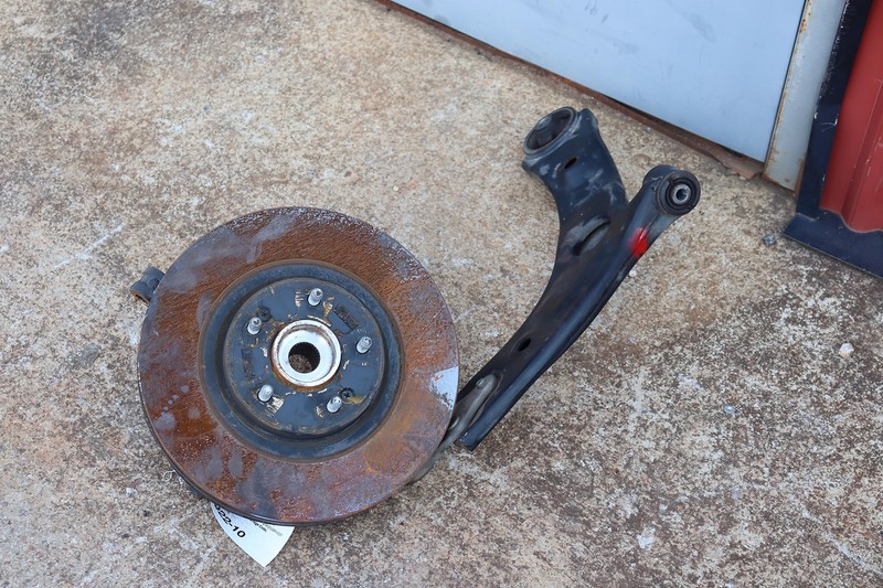 2019-2020 KIA SORENTO FRONT LEFT KNEE ASSY STRUT HUB CONTROL ARM ASSEMBLY OEM