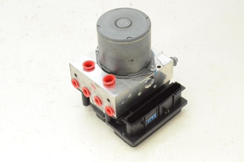 2005-2008 Porsche Boxster 987 2.7L ABS Pump Assembly 98735575505
