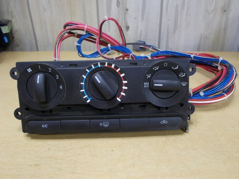 FoMoCo-19980-DZU7A Dash Control Unit Climate Heater w/ Harness VP7C3H-19A642-A