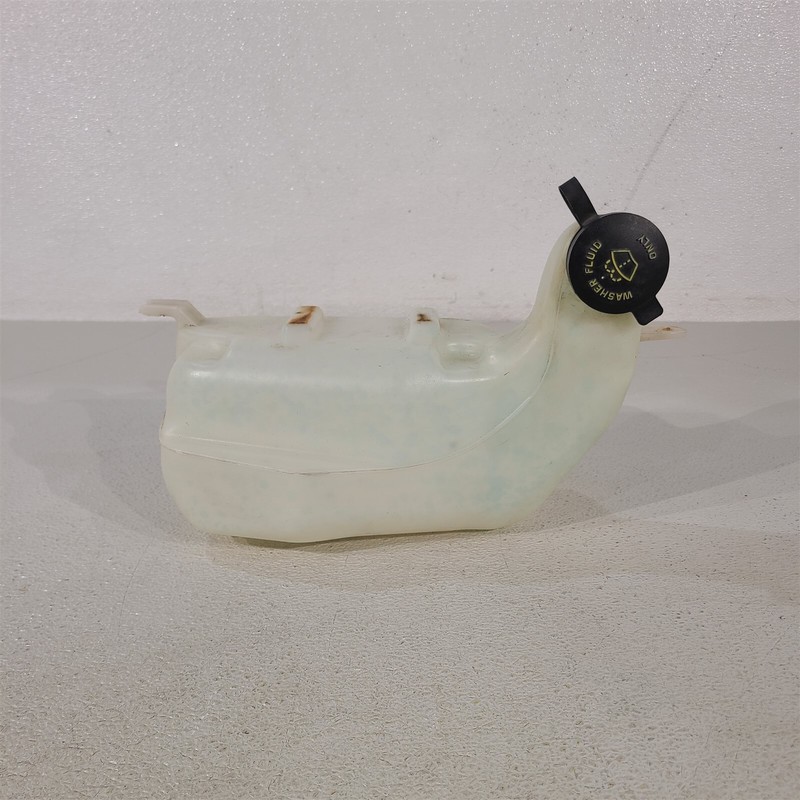 99-04 Mustang GT Cobra V6 Windshield Washer Bottle W/ Pump Aa7364