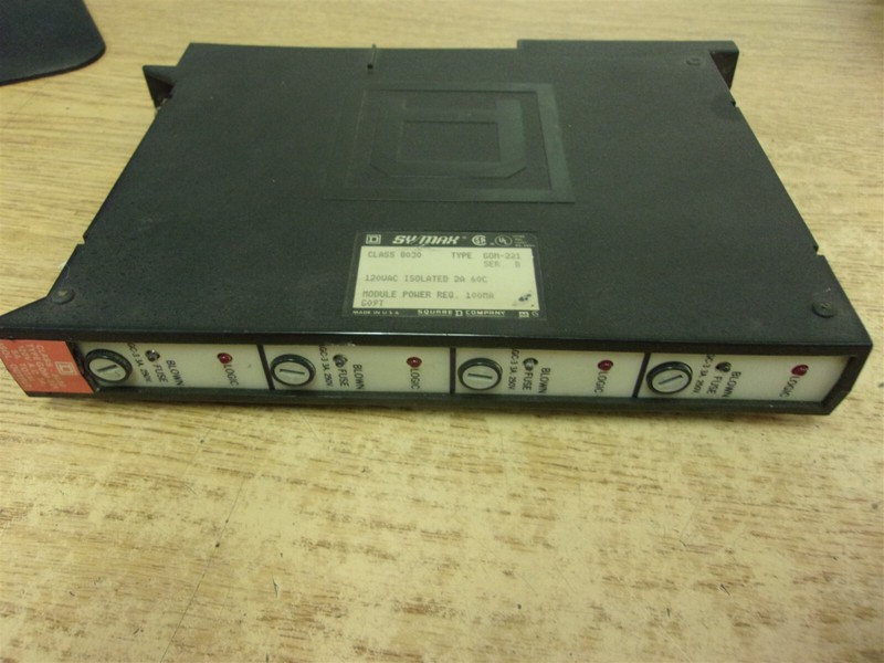 Square D 8030 GOM-221 SY/Max Series B Output Module *FREE SHIPPING*