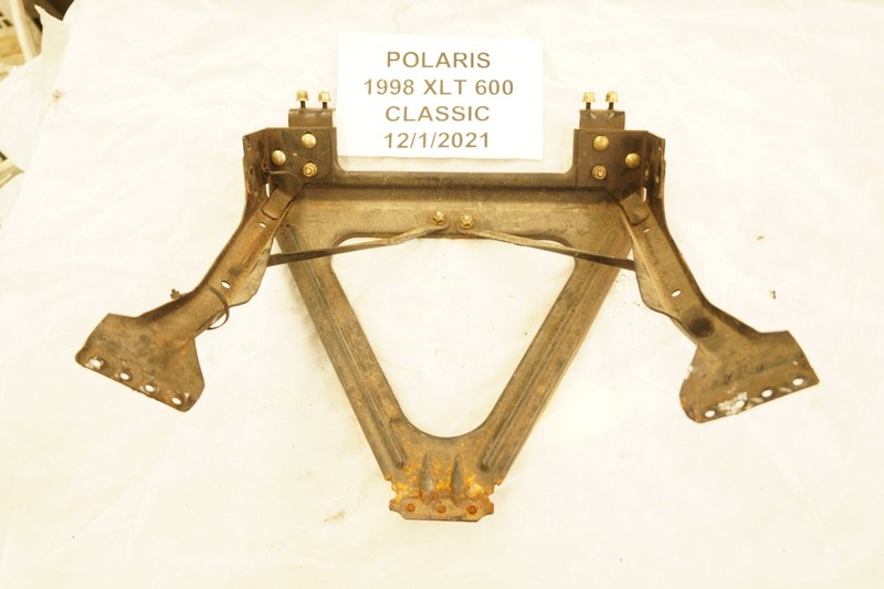 POLARIS SNOWMOBILE XLT CLASSIC HOOD BRACKET 1995-1999