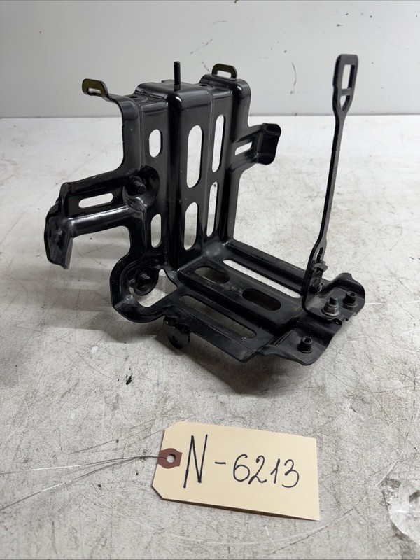 17-24 TESLA M3 12V BATTERY TRAY HOLDER BRACKET SUPPORT OEM 111912000D 6213 S22