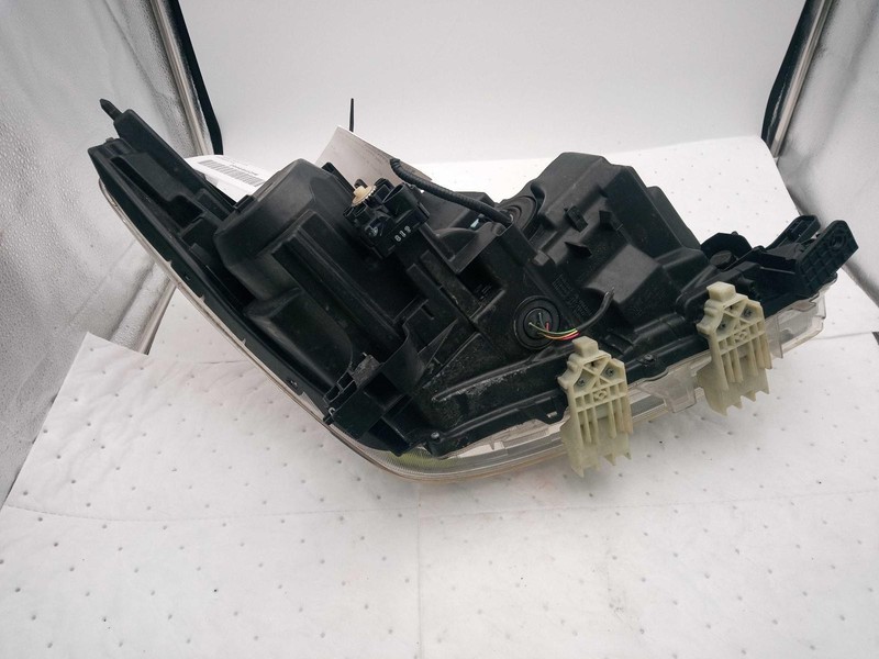 Used Left Headlight Assembly fits: 2018 Nissan Armada Left Grade A