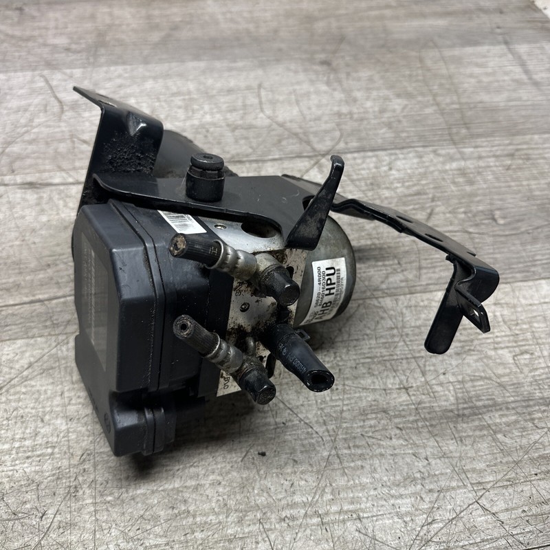 586204R000 I 2011-2015 Hyundai Sonata Hybrid Hydraulic ABS Anti Lock Brake Pump