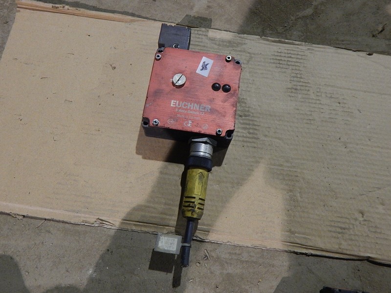 Euchner TZ1LE024BHA C1808 Safety Switch "K" *FREE SHIPPING*
