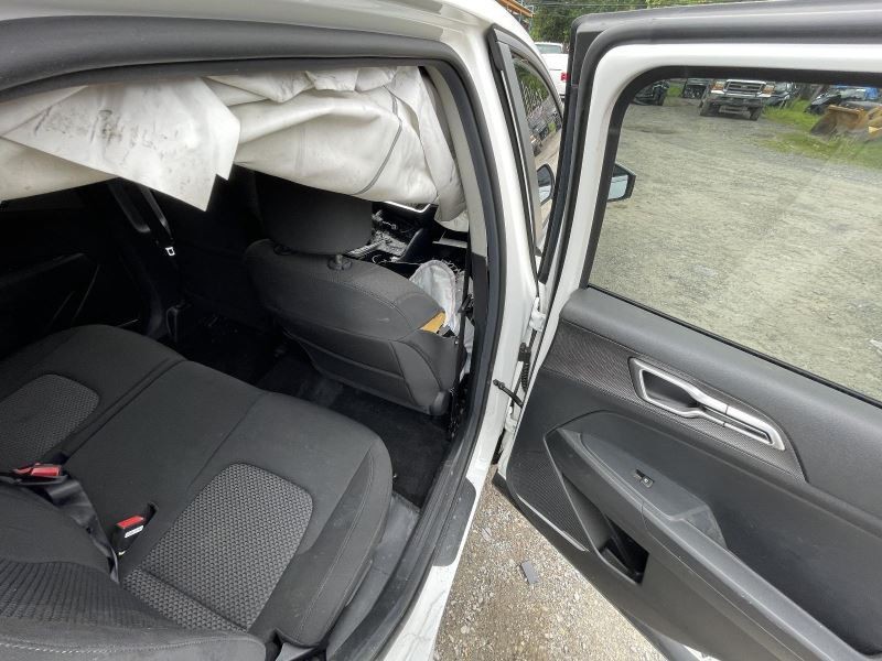 2023 KIA SPORTAGE RIGHT ROCKER W/POST WHITE PC: SWP 2.5L AT AWD 2K -LX- 48011