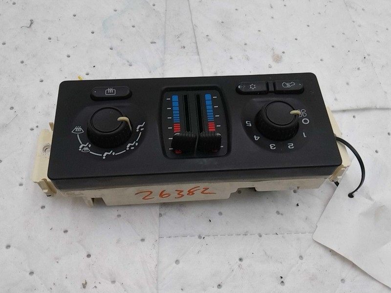 2008 Chevrolet Trailblazer A/C Selector Switch OEM Grey 504356 142K Miles