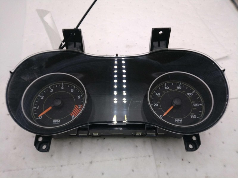 2015 Jeep Cherokee Speedometer Gauge OEM Orange 140 MPH 3.2L 197K Miles