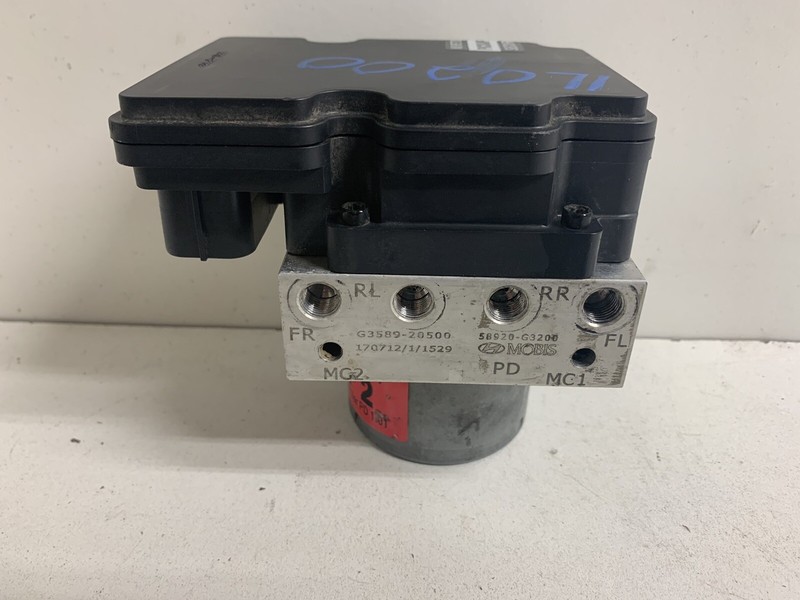 2018-2020 Elantra Hatchback GT w Manual Park Brake ABS Pump Actuator Module