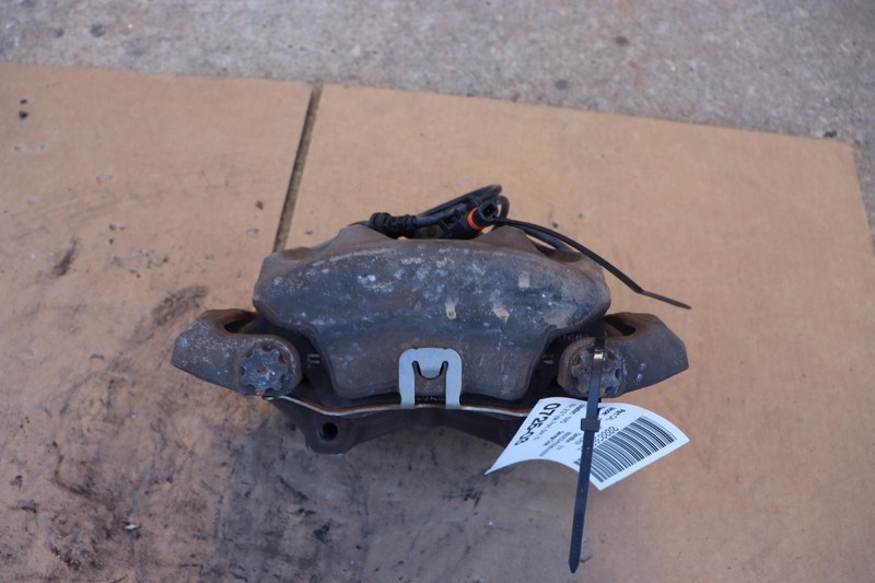 2010-2017 MERCEDES E-CLASS E350 W212 RWD FRONT RIGHT SIDE BRAKE CALIPER OEM