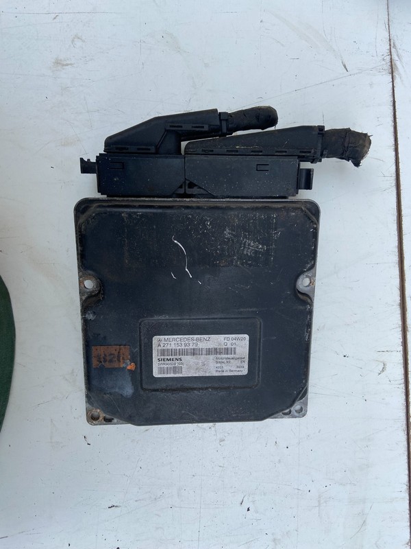 2002 - 2005 Mercedes C230 ECU ECM Engine Control Module Unit OEM AD2893 DG