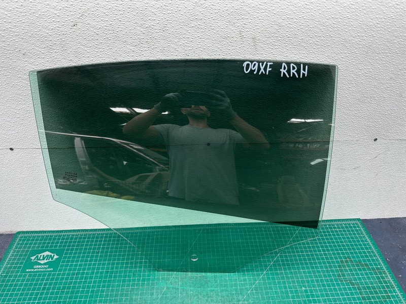 09-15 JAGUAR XF XFR X250 REAR RIGHT PASSENGER SIDE DOOR WINDOW GLASS OEM