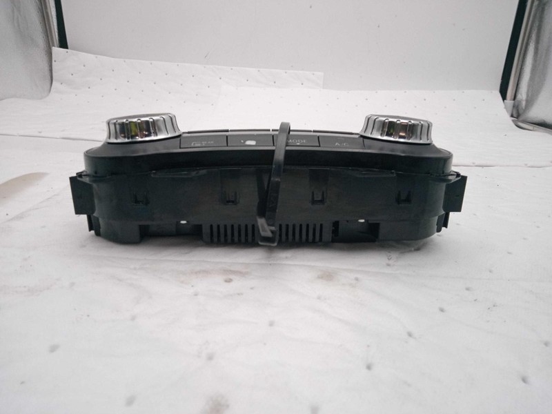 2018 Mercedes CLA-Class A/C Selector Switch OEM White, Used, Buttons Faded
