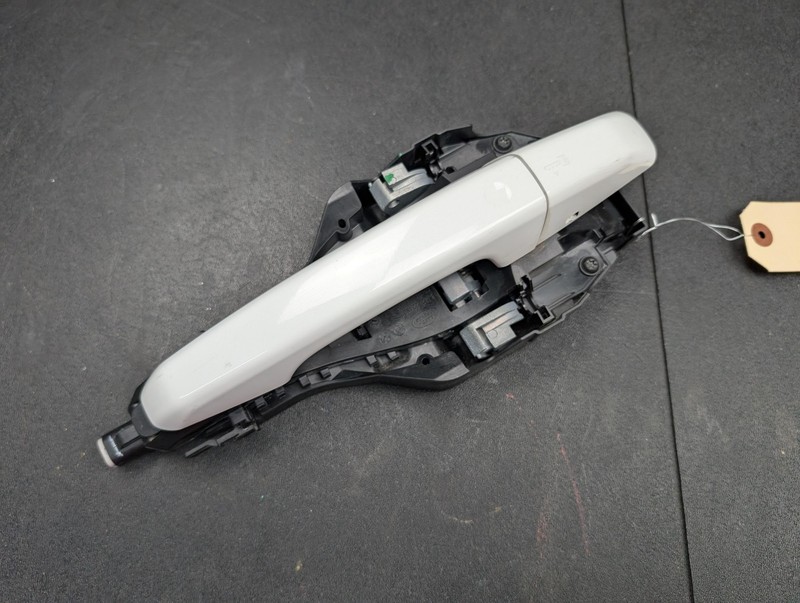 Front Left Door Outside Handle Assy 2018 Jaguar XE S 2019