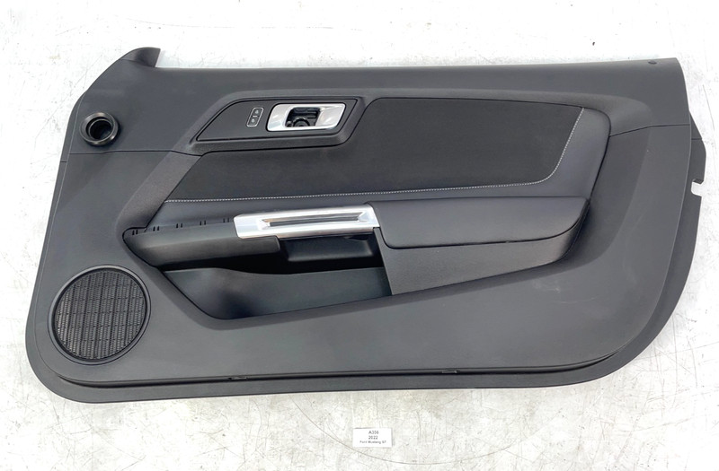 ✅ 15-23 OEM Ford Mustang GT Front Right Passenger Side Door Panel Black 7k