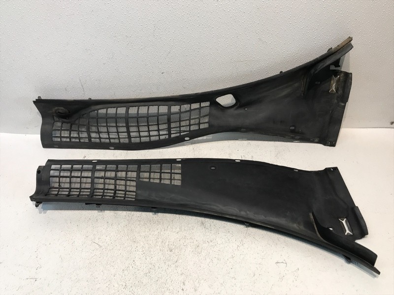 90-94 Lexus UCF10 LS400 Left & Right Windshield Cowl Panel Trim Cover Set OEM