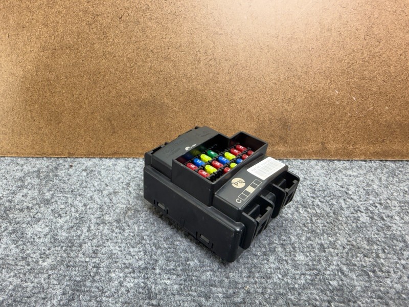 GENESIS G70 2019-2025 OEM FUSE BOX CONTROL PANEL UNIT ASSEMBLY