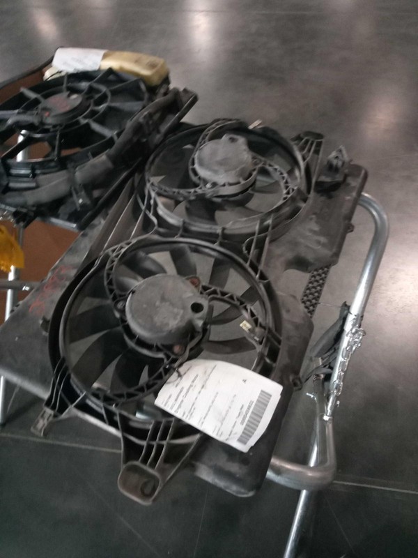 2011 Mercury Mariner Engine Cooling Fan Motor OEM 2.5L Gold 145K Miles