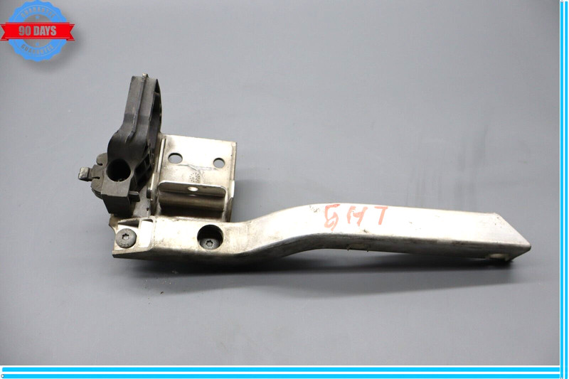 09-15 BMW 750i 750Li F01 F02 Left Radiator Carrier Bracket Frame Support Oem