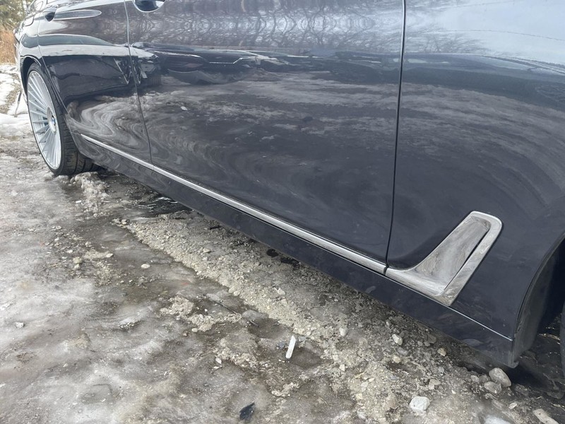 2016-20 BMW 750i RIGHT ROCKER MOULDING GRAY PC:C27 4.4L AT AWD 72K xDRIVE 64972