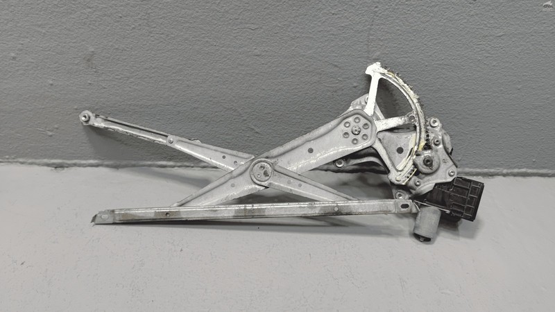 2018-2024 Toyota Camry Front Left Driver Door Window Regulator w/Motor OEM