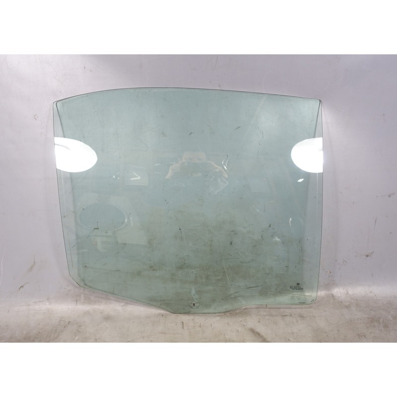 BMW E39 5-Series Sedan Right Rear Door Window Glass 1997-2003 OEM