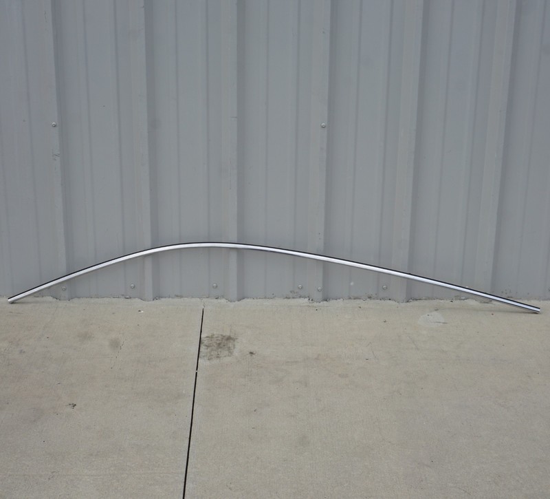 2014 - 2017 Buick Enclave Right Side Chrome Molding Trim OEM