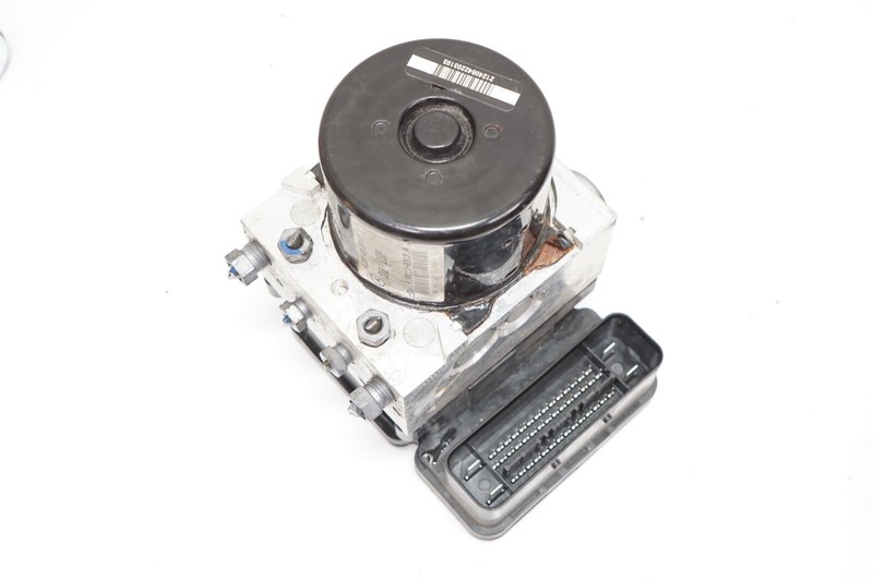 MERCEDES W204 C-Class ABS Pump Module Modulator Valve OEM 2008 - 2012