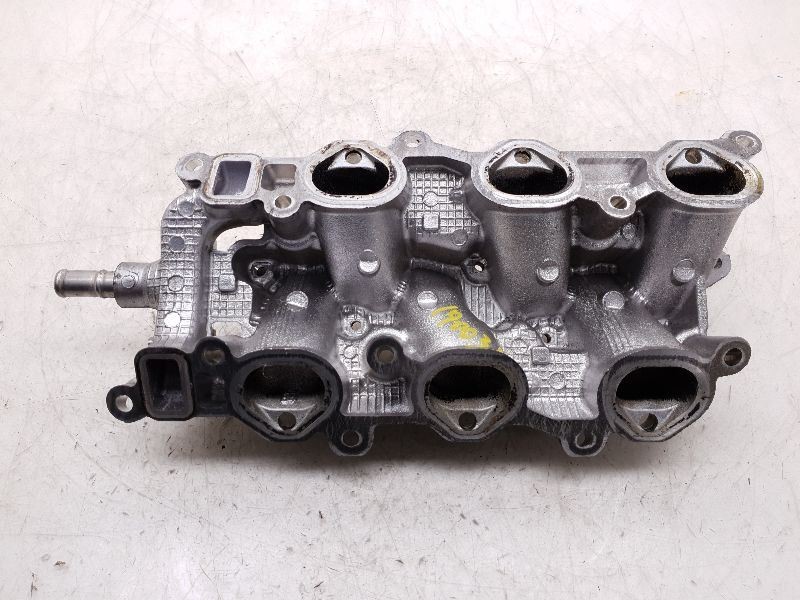 04-06 TOYOTA SIENNA 3.3L 6CYL LOWER INTAKE MANIFOLD ASSEMBLY