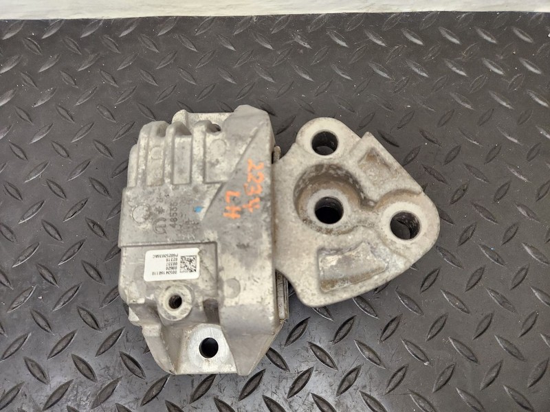 18-22 Jeep Compass Transmission Support Mount OEM 68253038AD