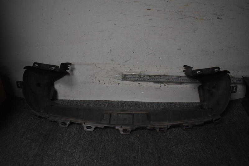 2019-2020 MERCEDES BENZ E 53 AMG 4MATIC AIR DUCT FACTORY OEM