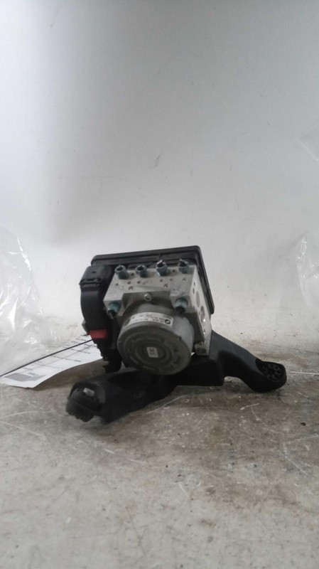 BMW X1 2021 ABS Pump Assembly 4WD 29K mi. 194275 1683