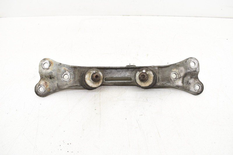 2002 BMW E39 530i Front Automatic Transmission Gearbox Support Bracket OEM KW63