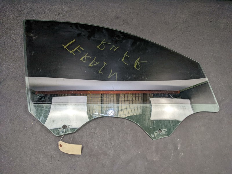 Right Passenger Front Door Glass 84398671 2020 GMC Terrain 2018 2019 2021 - 2023