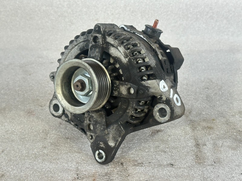2003-2007 TOYOTA SEQUOIA 4.7L Alternator Generator 130A 27060-0F050 OEM