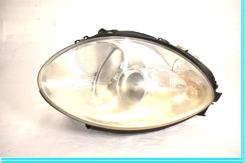 06-10 Mercedes W251 R350 Right Passenger Side Headlight Head Lamp OEM