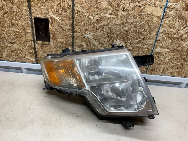 2007-2010 FORD EDGE RIGHT PASSENGER SIDE FRONT HEADLIGHT LAMP ASSEMBLY