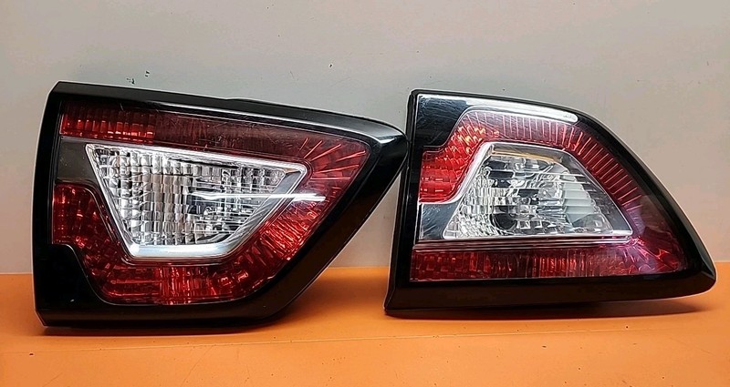 SET | 2013 - 2017 Chevy Traverse Left Right Inner Halogen Tail Light OE LH RH