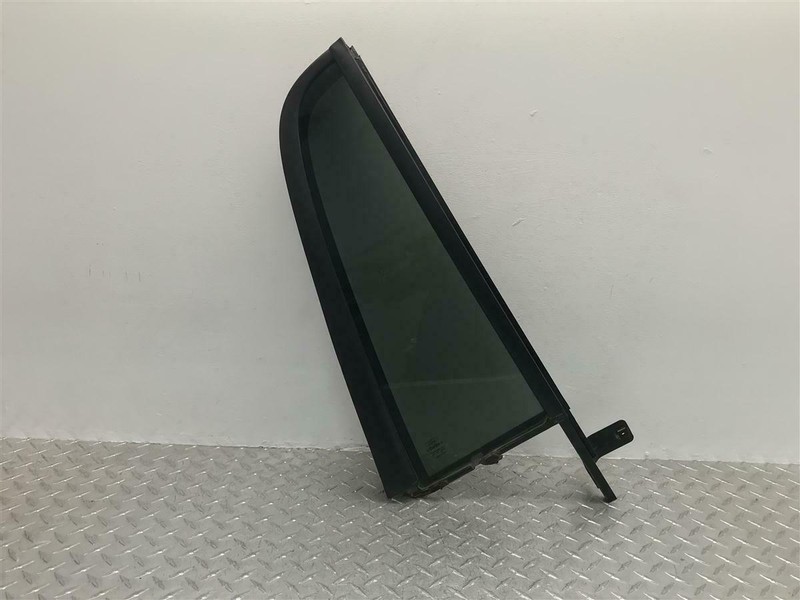 03-17 FORD EXPEDITION PASSENGER REAR DOOR VENT GLASS OEM 2L1Z-7825380-BA